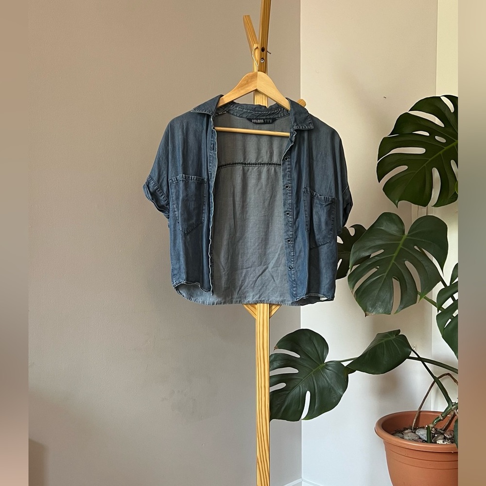 Zara Denim Short Sleeve Button Down Shirt